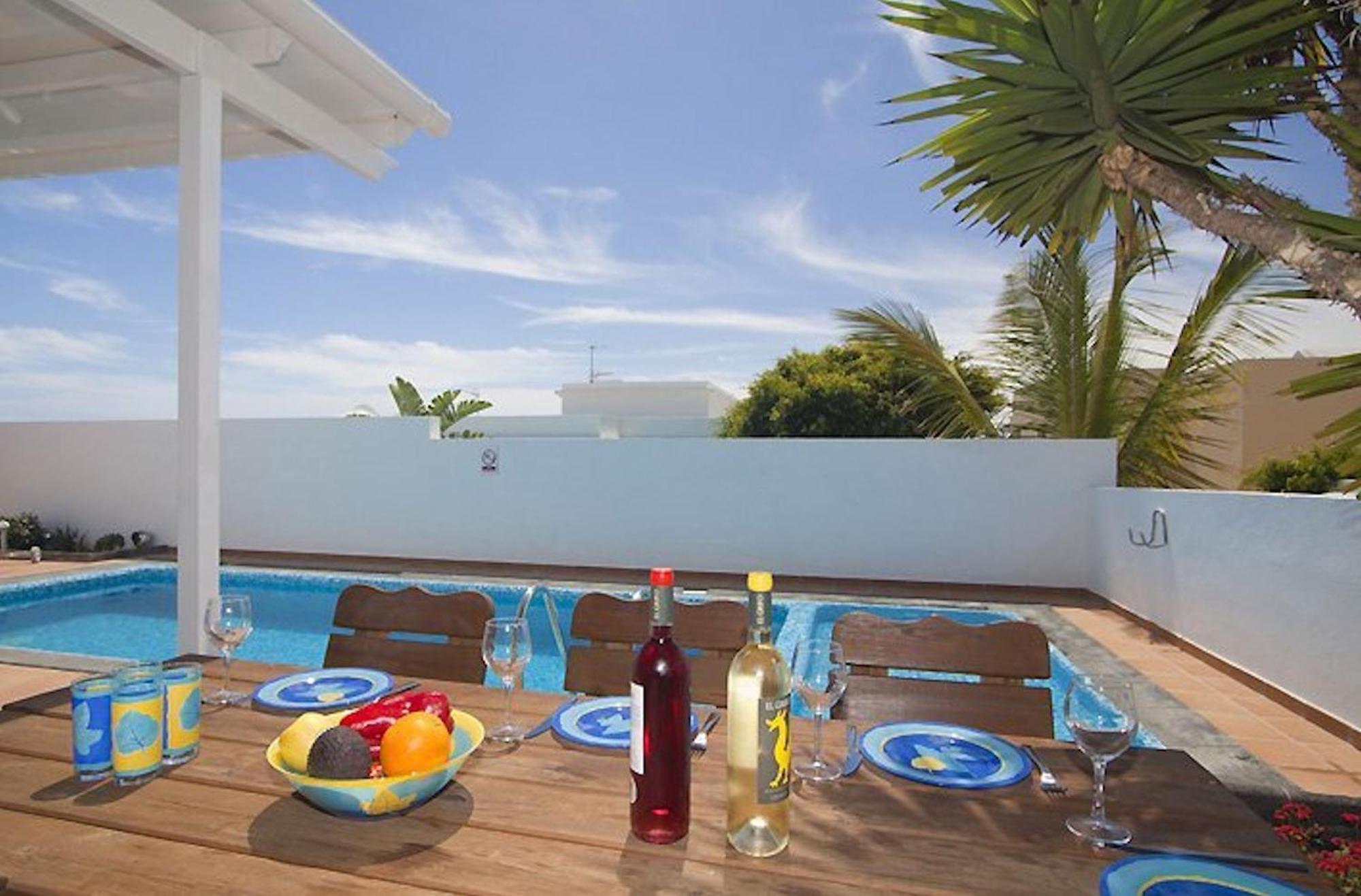Lovely Los Mojones Villa Casa Jasmine Heated Pool Short Walk To Beach Puerto Del Carmen Пуерто дел Кармен Екстериор снимка