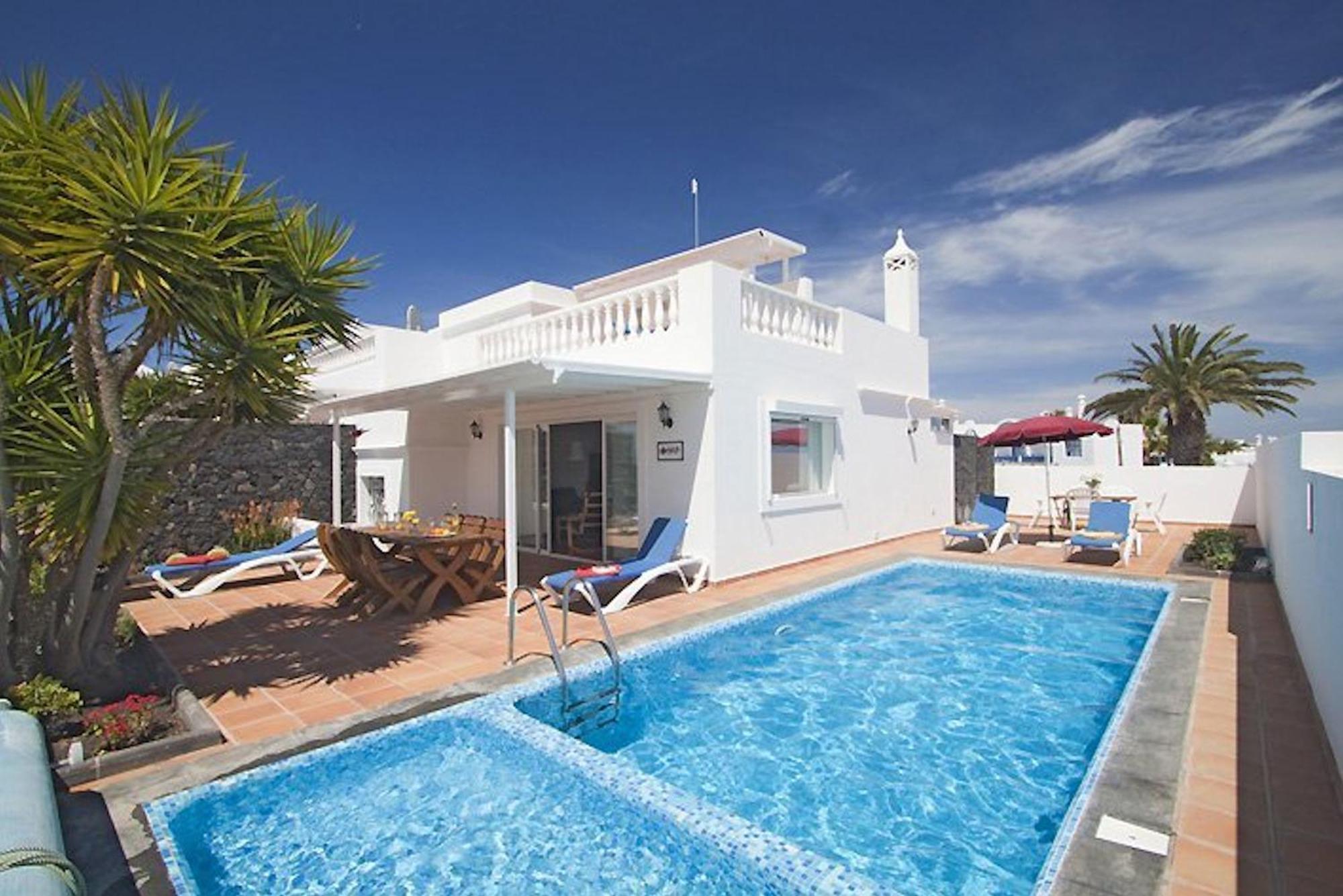 Lovely Los Mojones Villa Casa Jasmine Heated Pool Short Walk To Beach Puerto Del Carmen Пуерто дел Кармен Екстериор снимка