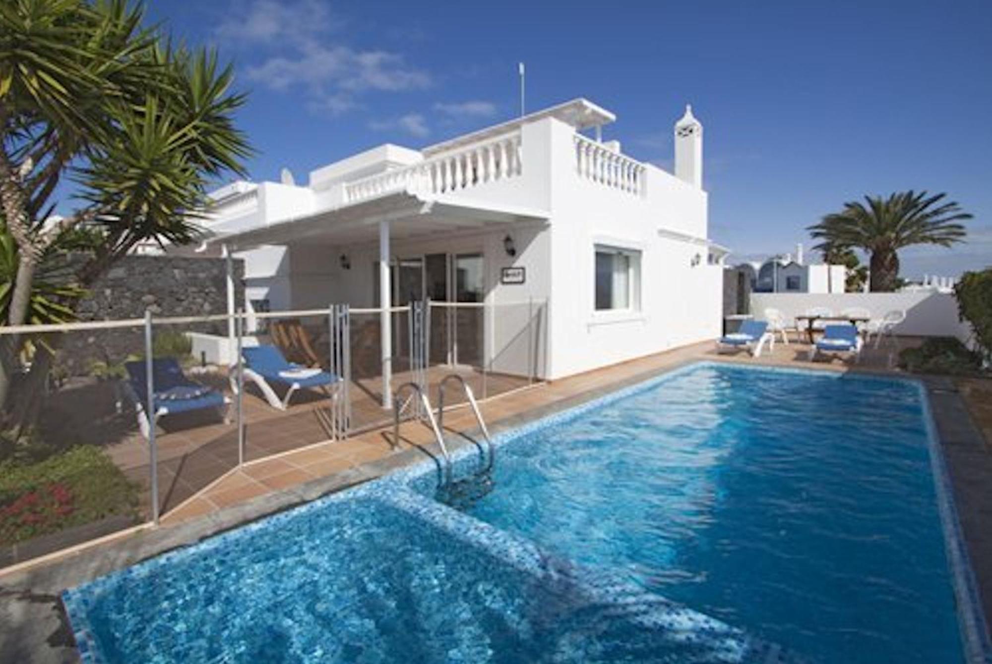 Lovely Los Mojones Villa Casa Jasmine Heated Pool Short Walk To Beach Puerto Del Carmen Пуерто дел Кармен Екстериор снимка